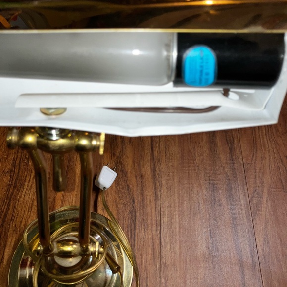 Vintage ￼Brass Bankers Desk Lamp Adjustable Arm Lighting Mid-century/ Modern - Picture 7 of 10